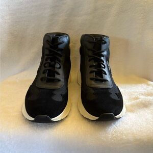 Tory Burch Black High-Top women’s Sneakers